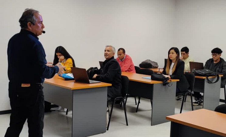 Inició octava versión del MBA de la UST y UCAV de España en Antofagasta