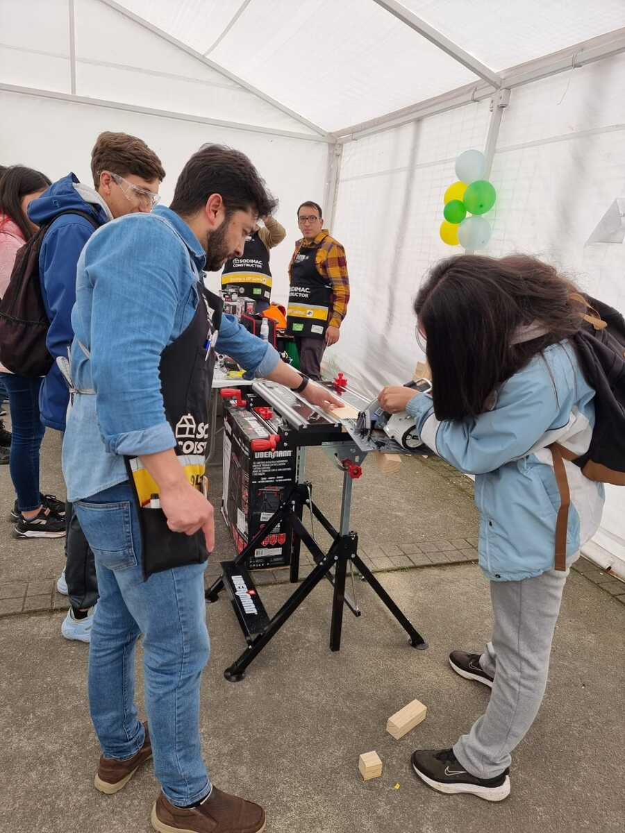 Primera Feria Tecnológica de Ingeniería Santo Tomás IP CFT Puerto Montt fue todo un éxito