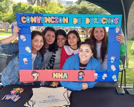 Tomasinos de Ciencias Sociales fueron parte de la conmemoración de la convención de los Derechos de NNA