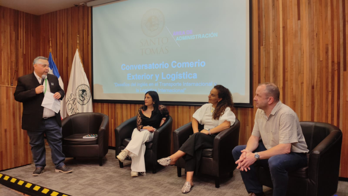 Representantes de la industria naviera destacaron la importancia del inglés en el comercio internacional