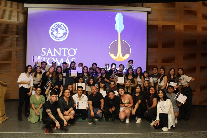 Alumnos de Publicidad asesoran a emprendedores de San Joaquín con “Tu Marca Emprende”