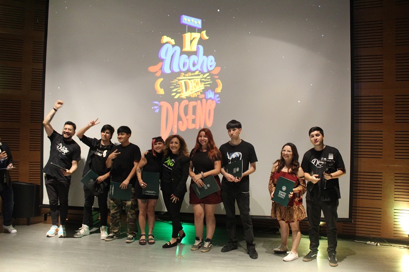 Con música, premios y expositores se realizó la 17° Noche del Diseño en Santo Tomás San Joaquín