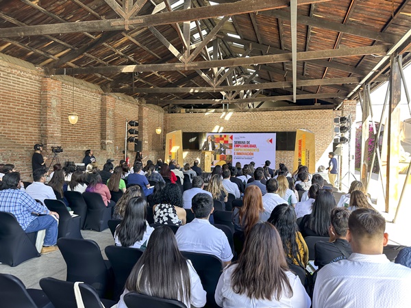 Con 23 expositores y charlas abiertas a la comunidad Santo Tomás realiza Semana de la Empleabilidad, Emprendimiento e Innovación