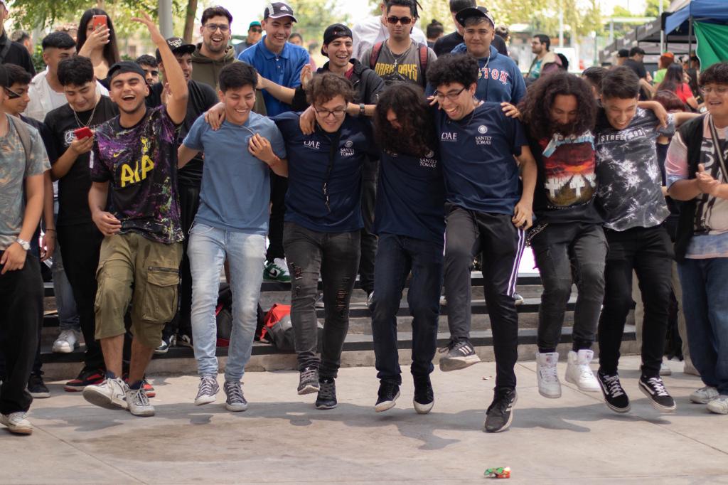 En San Joaquín se celebró la Fiesta Tomasina para apoyar a los alumnos en el cierre de semestre