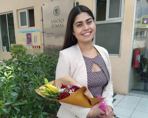 Catalina Gallegos es la primera estudiante titulada de la carrera de Técnico en Energía Solar de Santo Tomás Copiapó