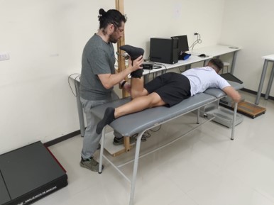 Profesionales de la UST realizan exámenes físicos y kinésicos a jugadores de Provincial Osorno
