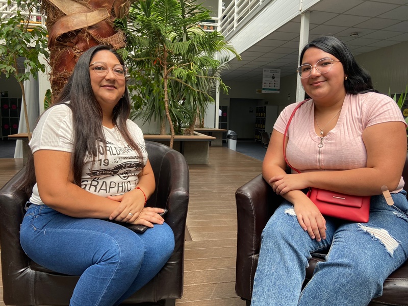 Hermanas Tomasinas: Yael y Alejandra se matricularon en sede Puente Alto