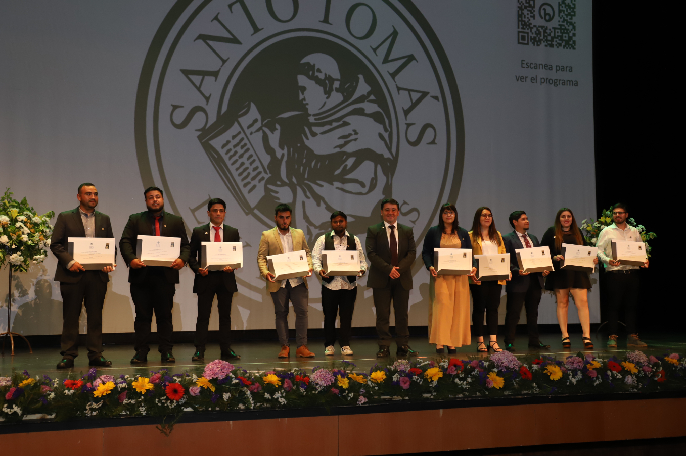 Santo Tomás tituló a más de 700 nuevos técnicos y profesionales