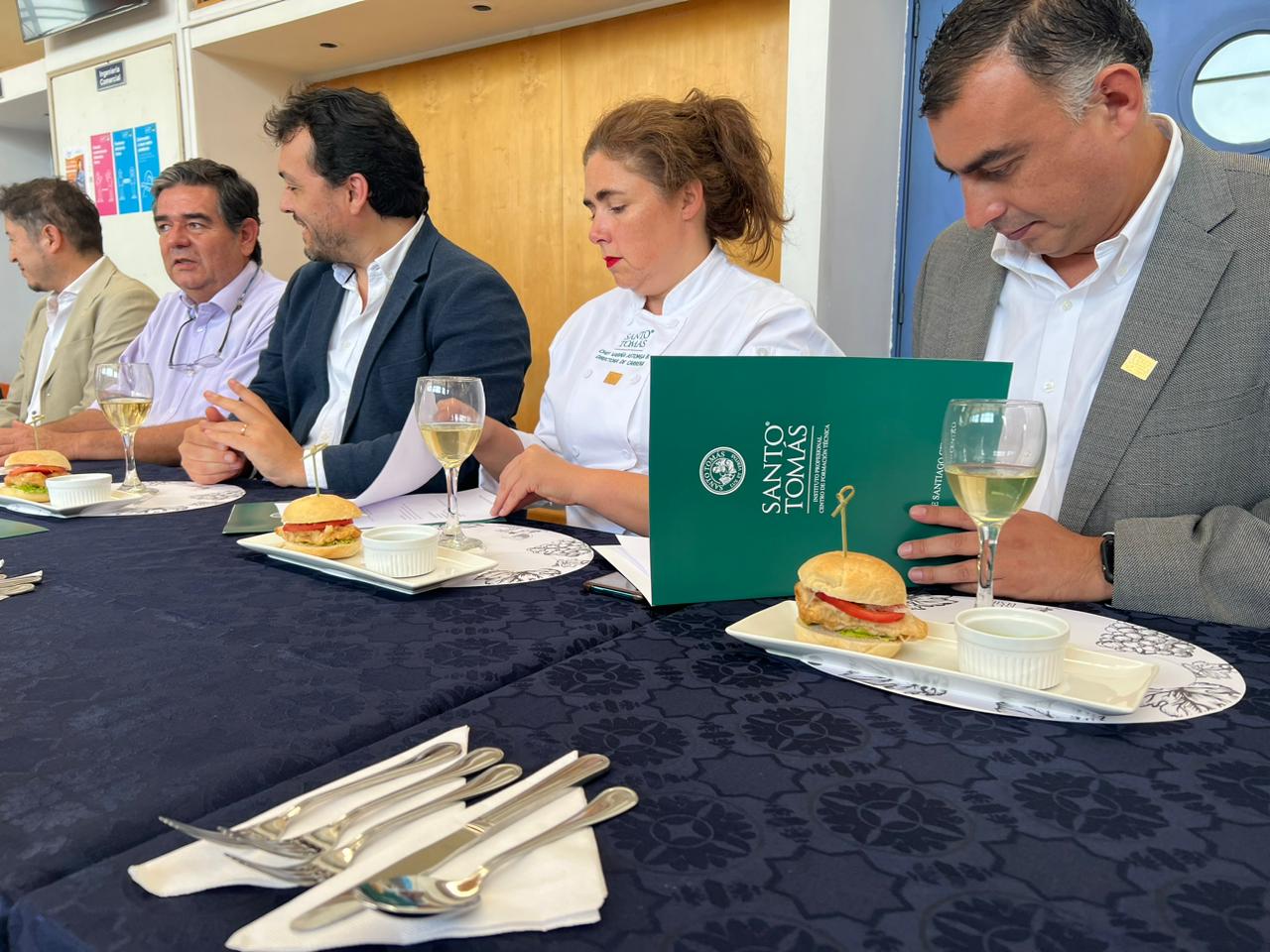 “Vino del Desierto”: Área de Turismo y Gastronomía colabora en proyecto que busca rescatar ancestrales cepas de la Región de Tarapacá