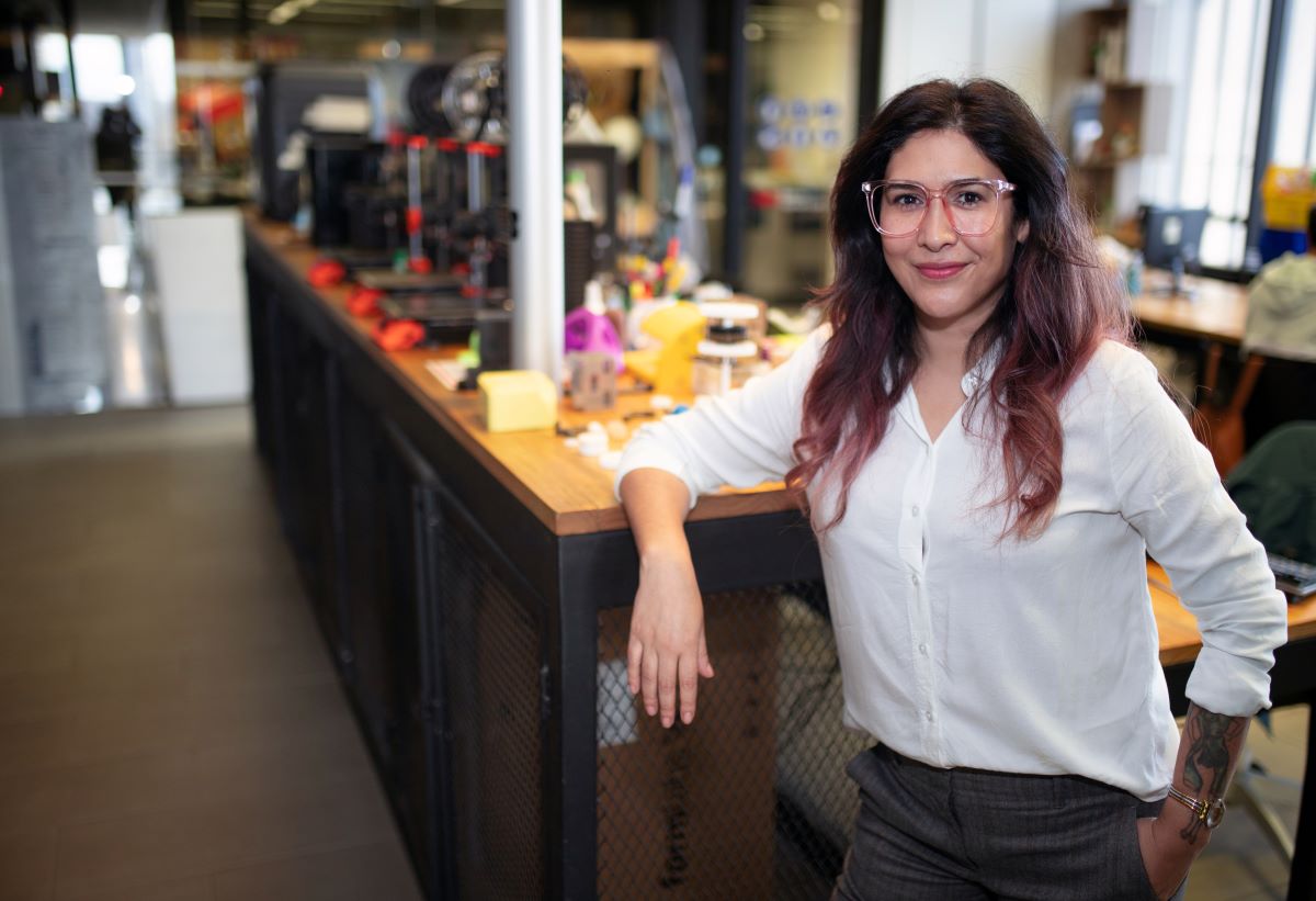 Katherine Vergara, exalumna de Santo Tomás, brilla en prestigioso reconocimiento For Women in Science 2023