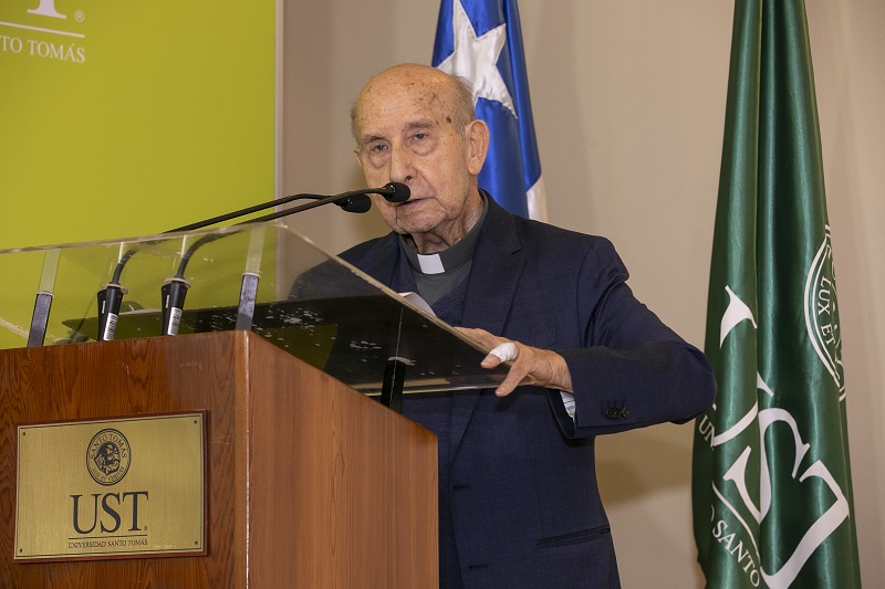 Ceremonias de Titulación Segundo Semestre 2023 UST Santiago