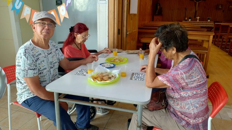 Con bingo comunitario UST Sede Arica cerró atenciones en Clínica Docente