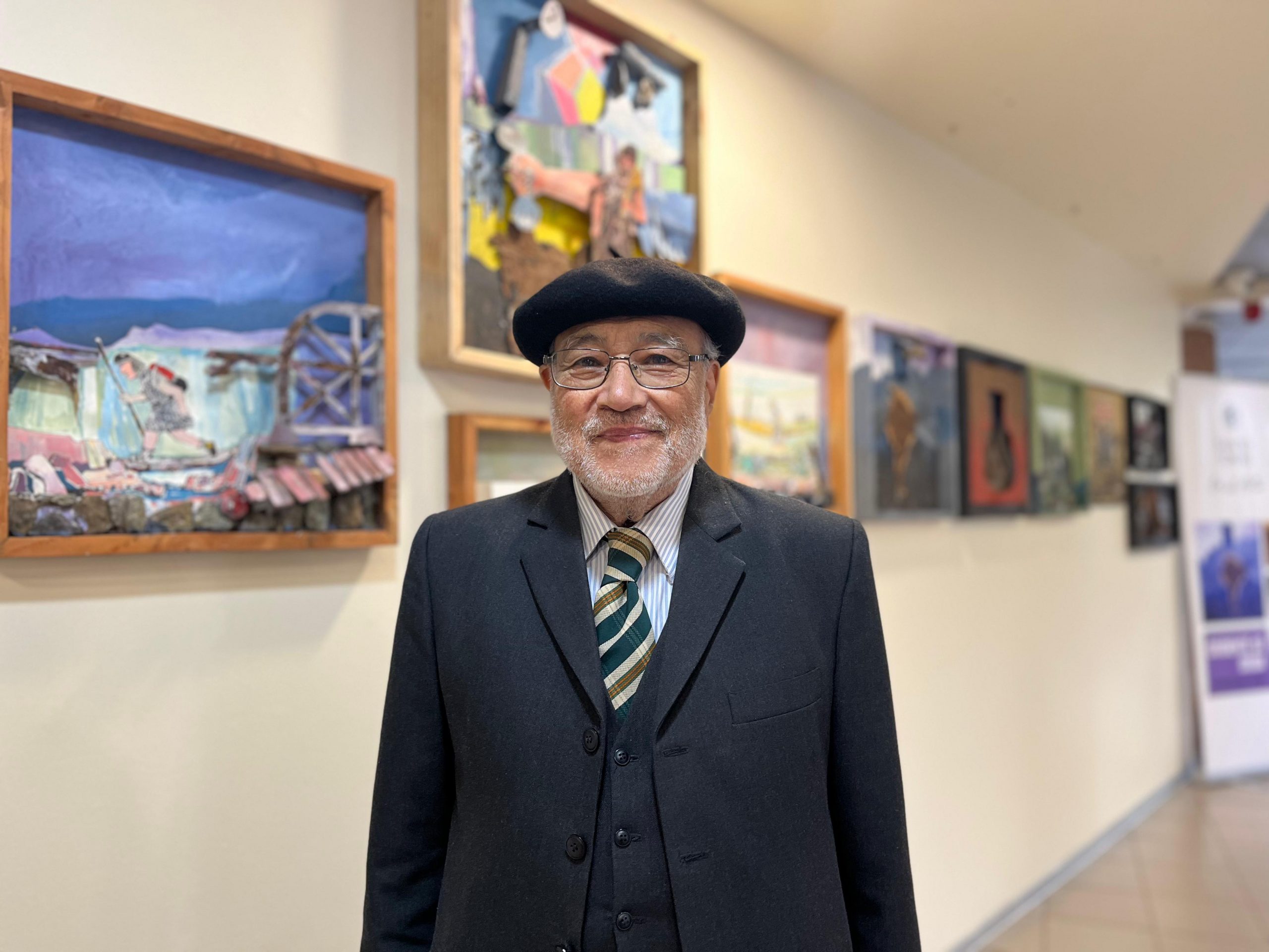 Santo Tomás en El Arte: Orlando Ramírez presenta 17 de sus obras con propuesta “Oxidente se Oxida”