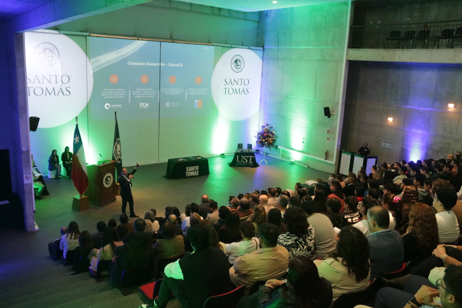 Lanzamiento de Libro, firma de Convenio y Cuenta Pública dan la tónica del inicio de Año Académico en Santo Tomás La Serena