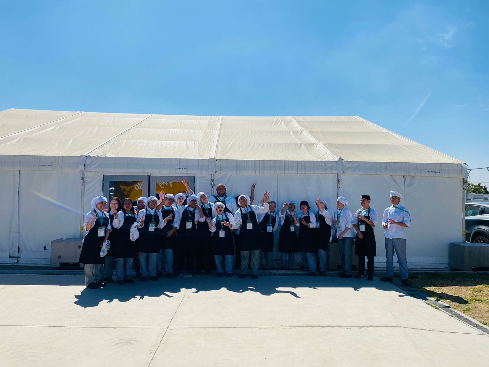 Estudiantes de Gastronomía de la sede Santiago Centro participan en la FIDAE 2024