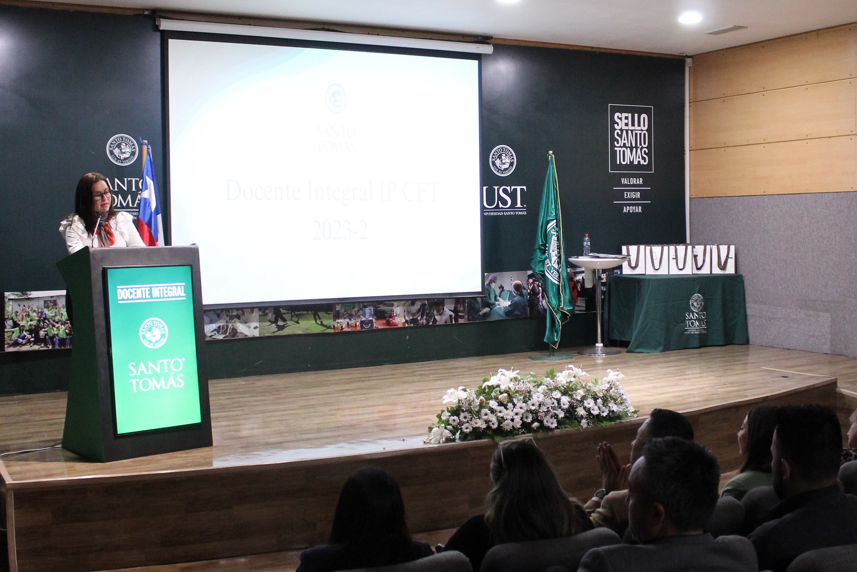 Santo Tomás Concepción realizó ceremonia de reconocimiento a Docentes Integrales del IP-CFT segundo semestre 2023