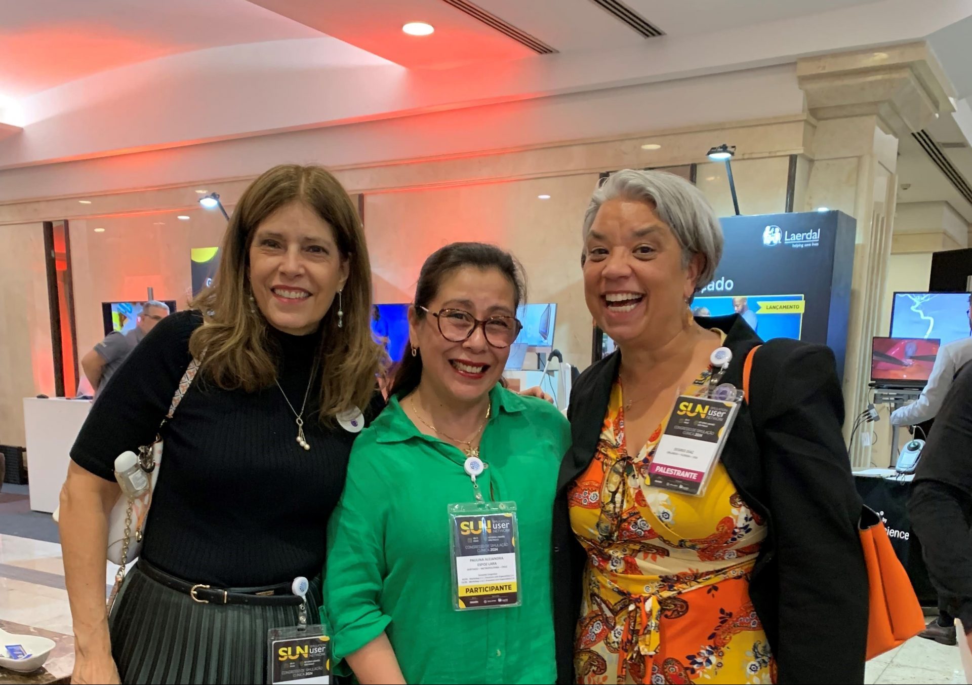 Equipo de Simulación Clínica UST destaca en congreso internacional en Brasil