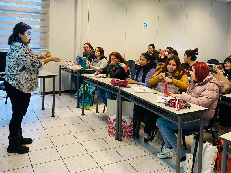 Tomasinas vivieron taller de primeros auxilios psicológicos