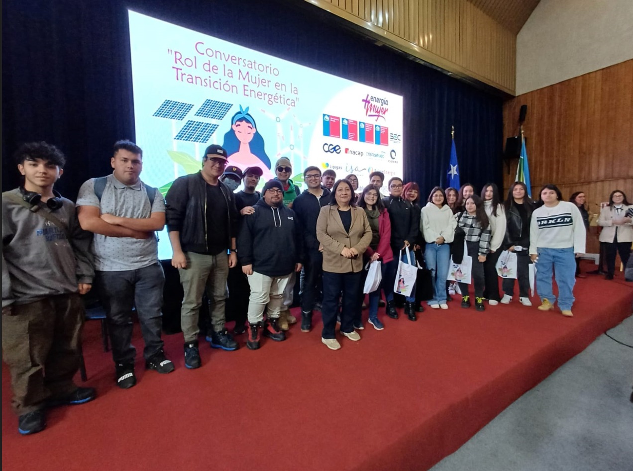 Tomasinos de La Serena fueron parte de conversatorio regional que releva el Rol de la Mujer en la transición Energética
