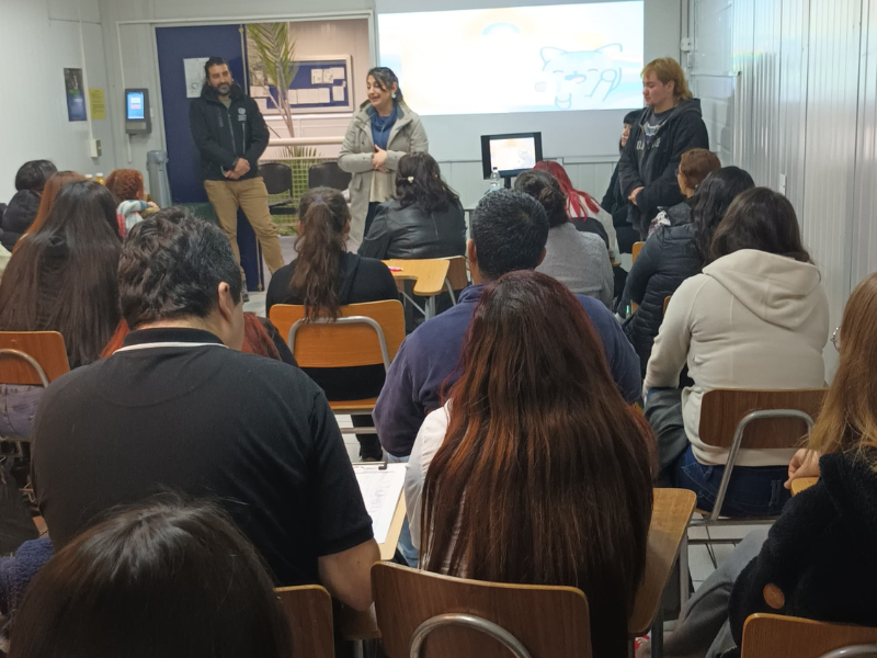 Tomasinos de Puente Alto vivieron exitoso conversatorio LGBTQIA+ por Sana Convivencia