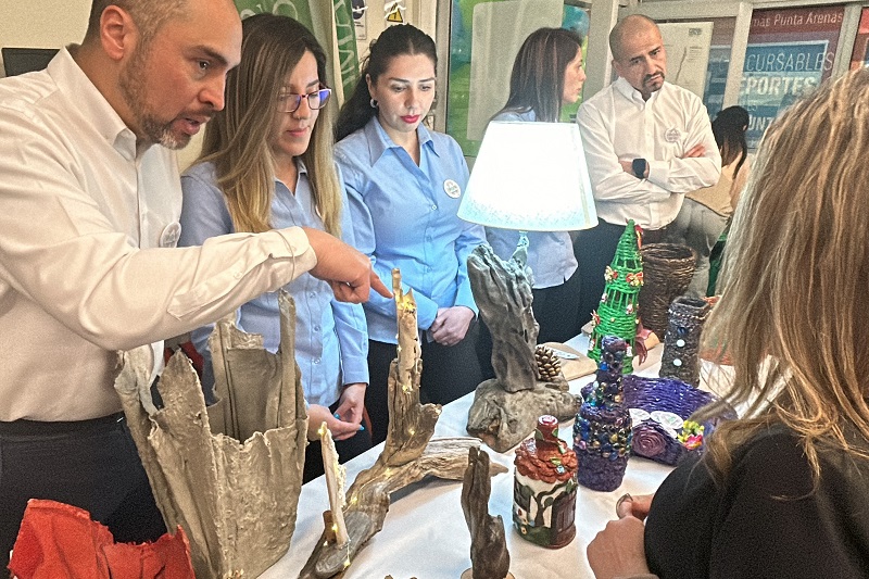 Estudiantes de Santo Tomás Punta Arenas destacan en la Feria de Habilidades de Emprendimiento y Liderazgo