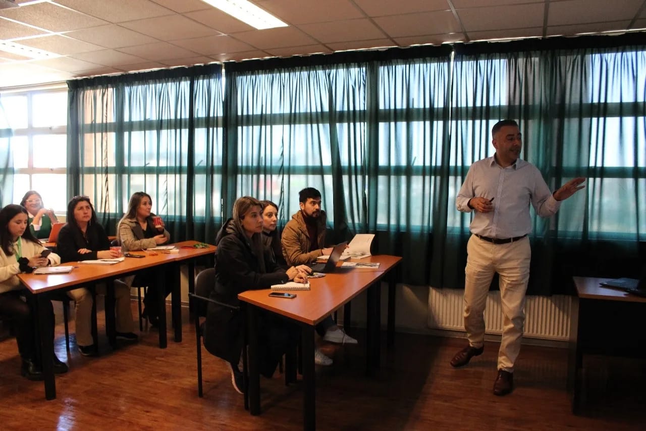 Actividad con el Área de Docencia CFT Santo Tomás Concepción trabajó dimensiones a evaluar en proceso de acreditación