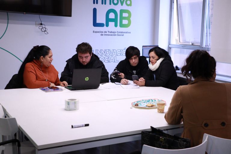 Santo Tomás realizó primer taller interdisciplinario con clientes de todos los Centros de Negocios que administra