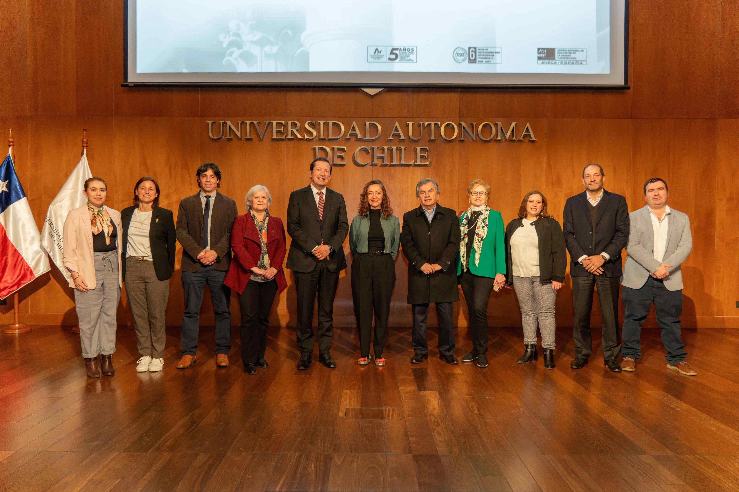 UST participa en lanzamiento de III Concurso Interuniversitario de Iniciación en Investigación Asociativa 