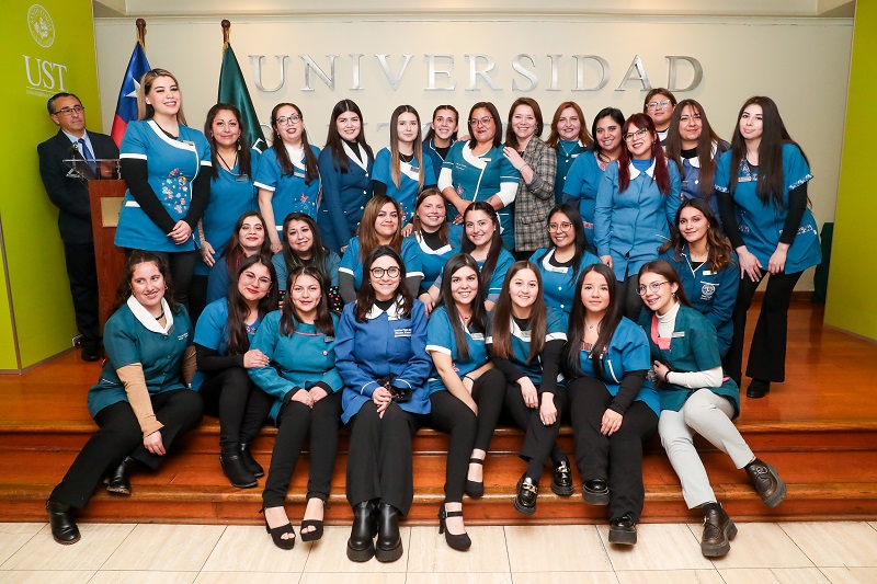 Ceremonia de Investidura de Educación Diferencial UST Santiago 2024: "Que este sea el comienzo de un viaje lleno de logros y satisfacciones"