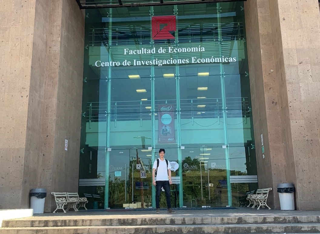 “Santo Tomás ha sido clave en este proceso, apoyándome en cada paso y facilitando esta valiosa oportunidad para mi futuro profesional”