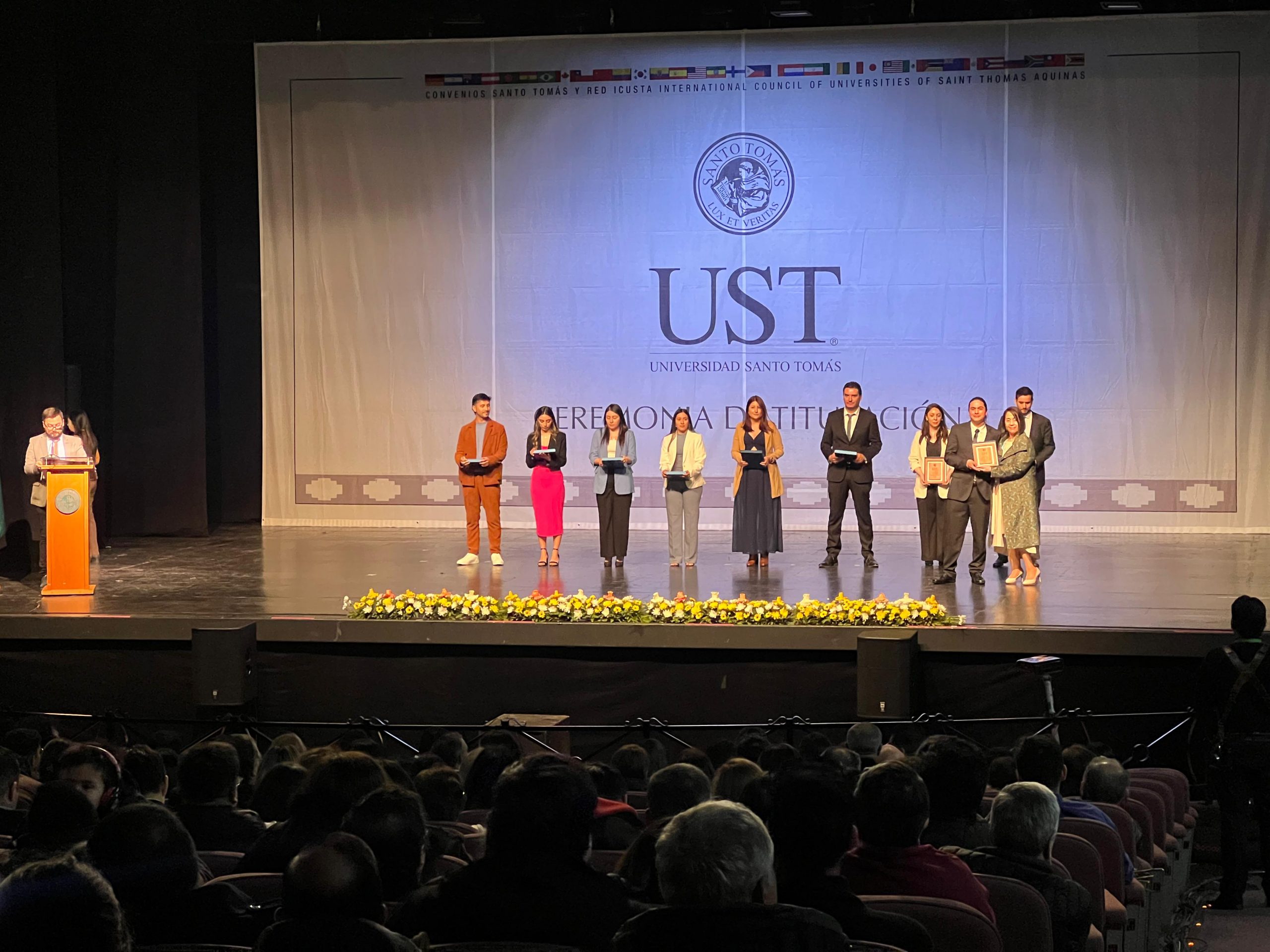 Más de 200 nuevos profesionales se titularon de la Universidad Santo Tomás Temuco