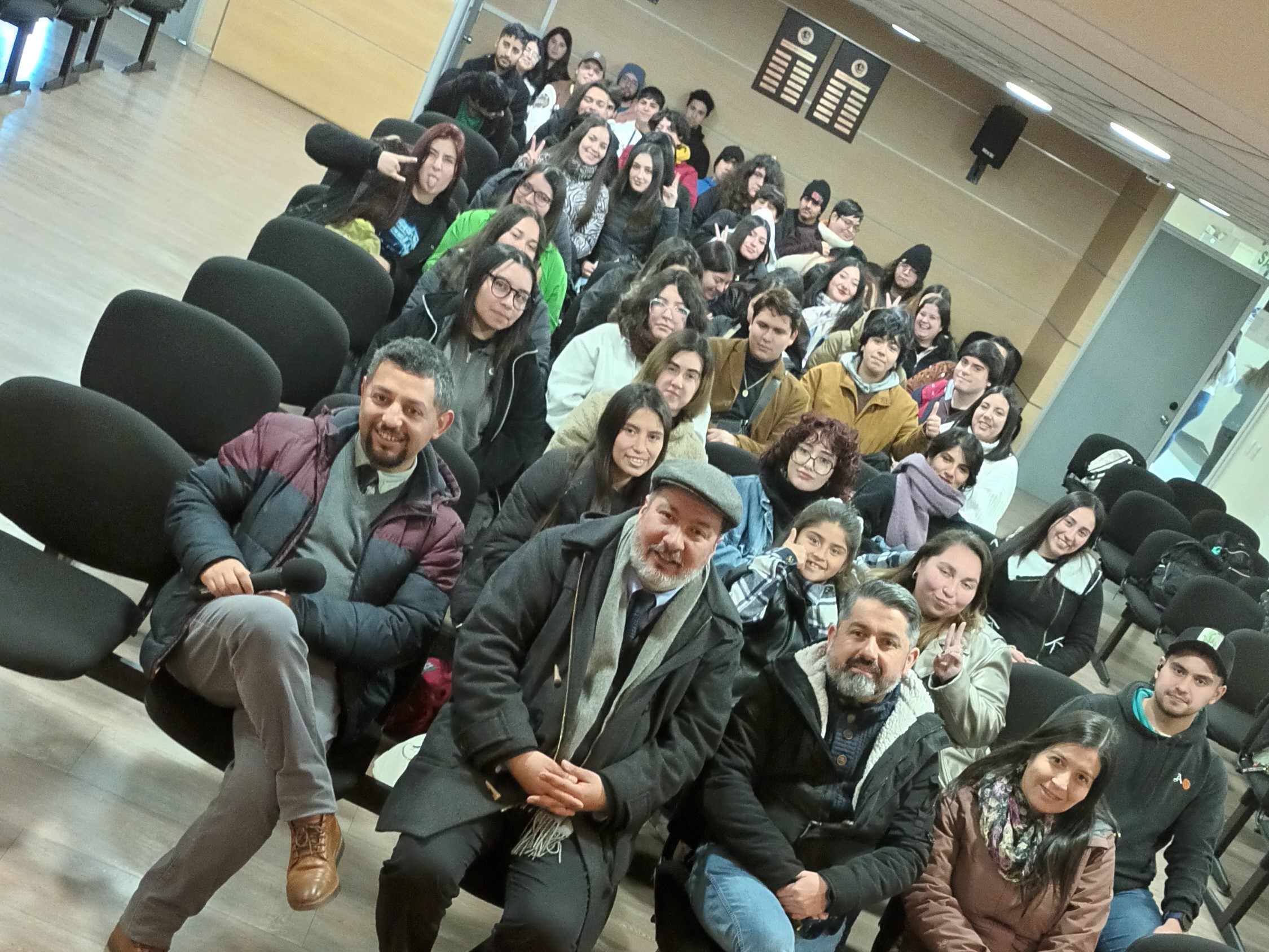 Seminario destacó los aportes de Santo Tomás a la pedagogía