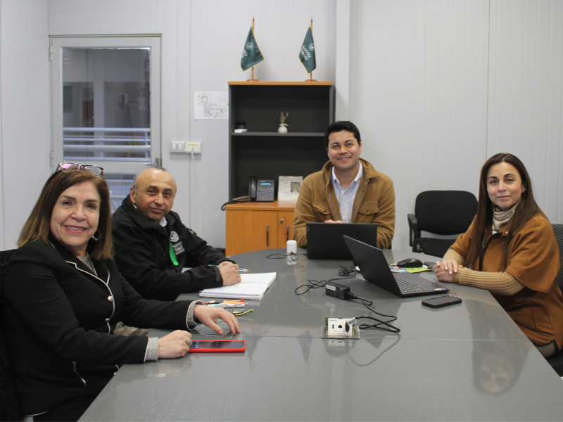 Directora Nacional de Educación visitó CFT Santo Tomás Puente Alto para Evaluar Carreras del área