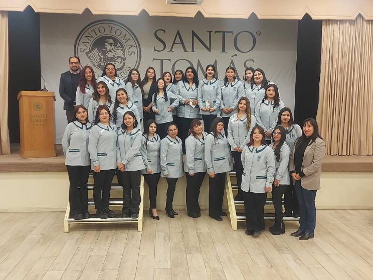 25 estudiantes de la carrera de Técnico en Educación Especial de Santo Tomás Copiapó recibieron su investidura