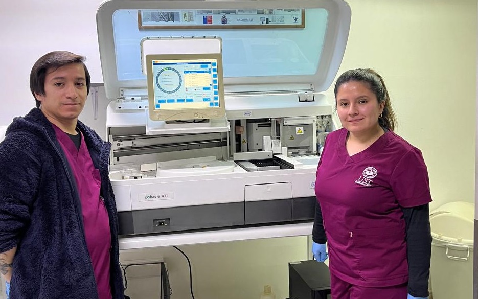 Estudiantes de Tecnología Médica de UST Santiago investigan la relación entre los niveles de cortisol y la meditación