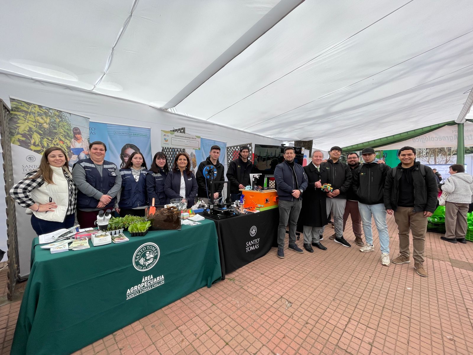 Santo Tomás destaca en el Segundo Encuentro Agroecológico Ñuble 2024 con enfoque en sostenibilidad y tecnología