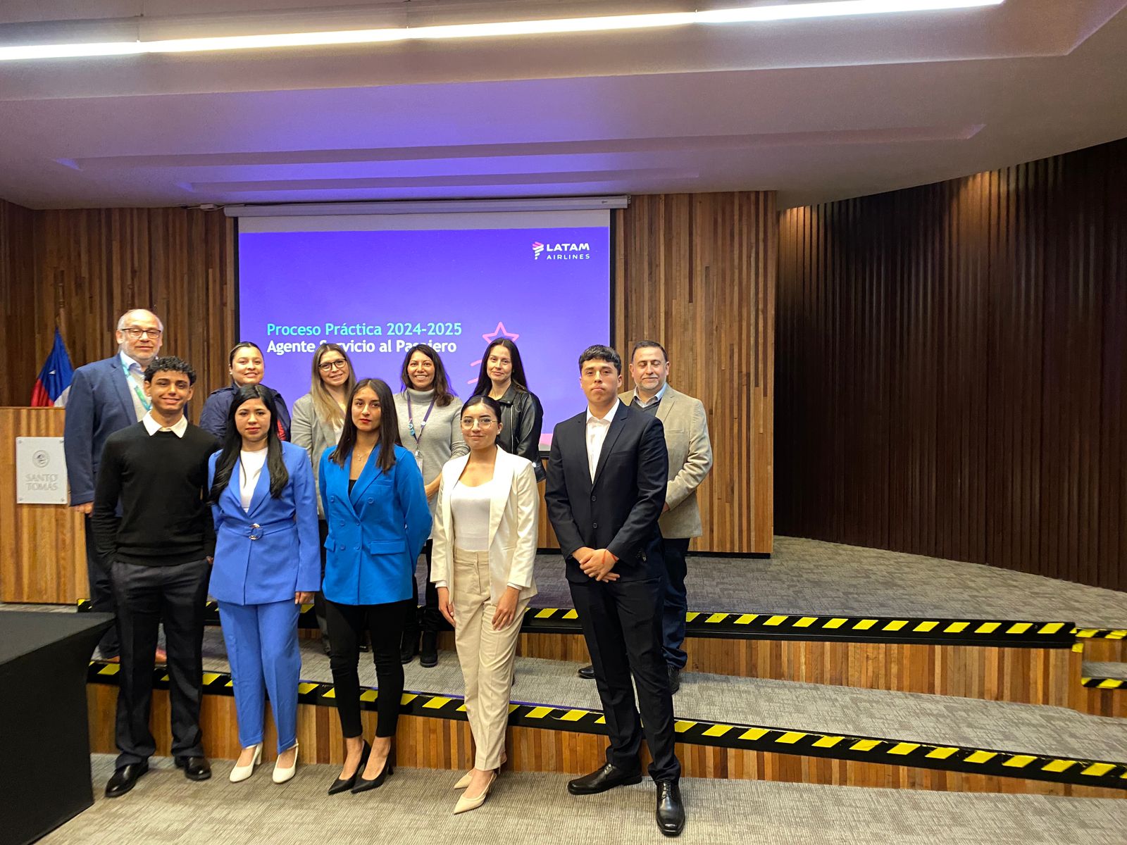 Estudiantes de Turismo del IP-CFT Santiago Centro participan de reclutamiento de LATAM Airlines para sus prácticas laborales
