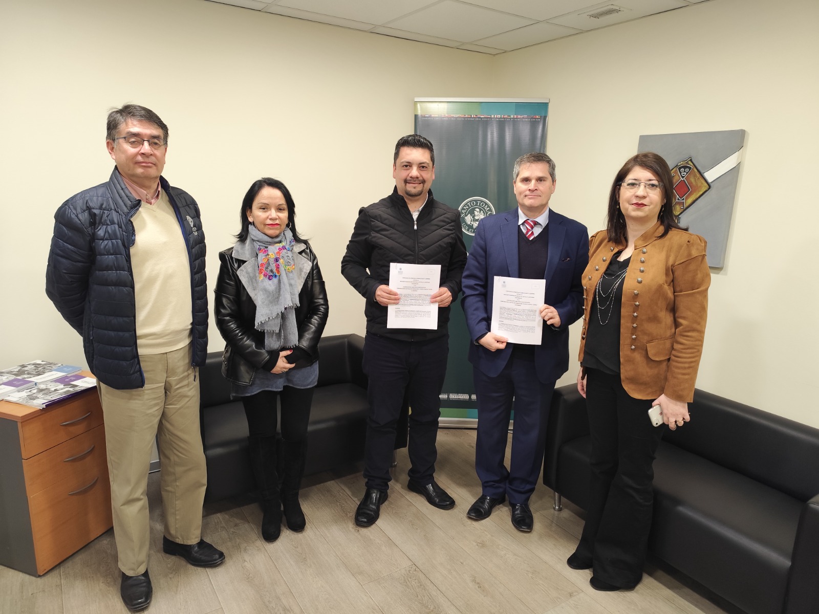Área de Administración de IP-CFT de Santo Tomás La Serena firma convenio para generar instancias de prácticas en Pronto Copec