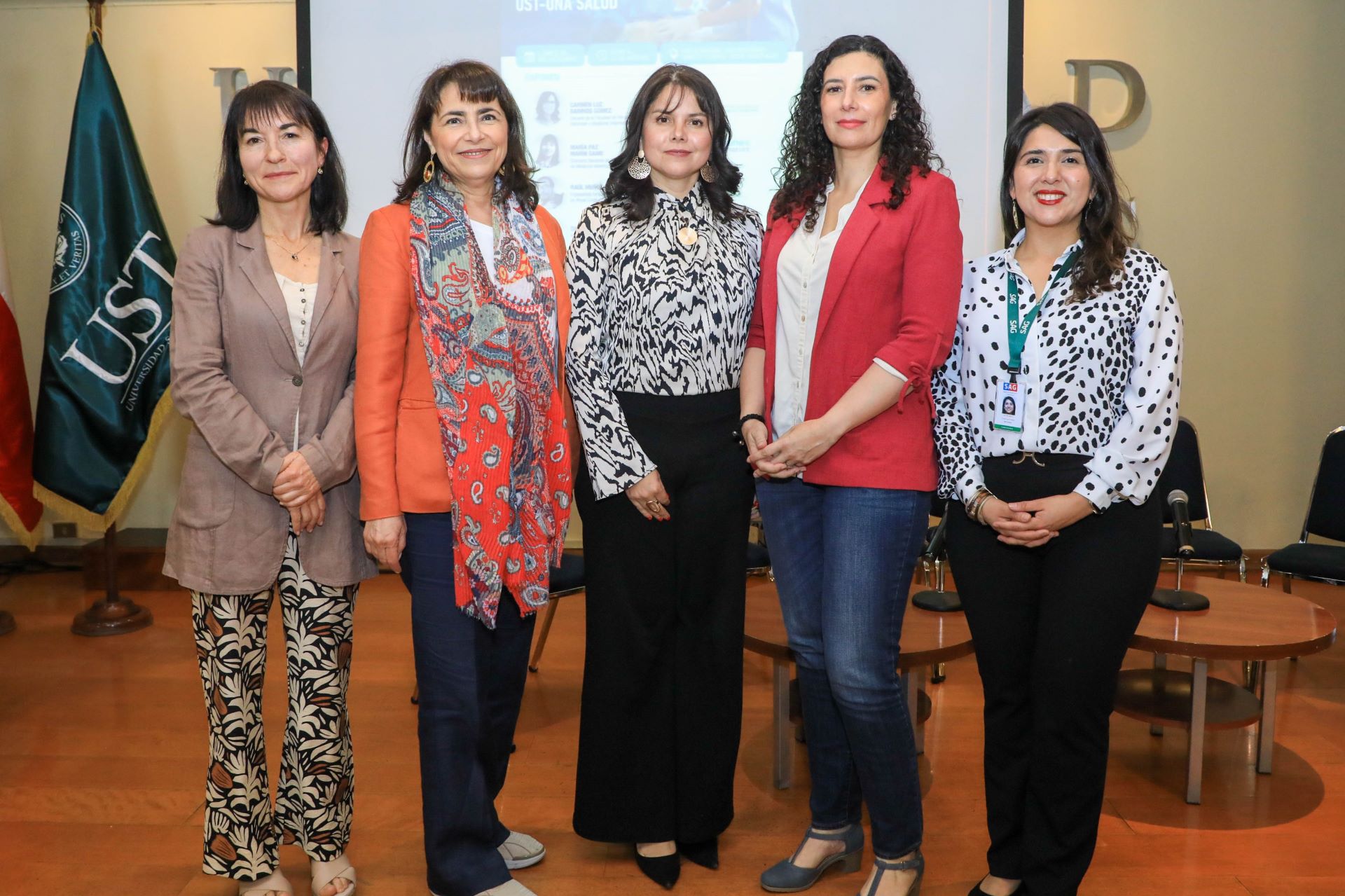 Universidad Santo Tomás lanza Red de Hospitales Veterinarios Docentes bajo el enfoque de "Una Salud"