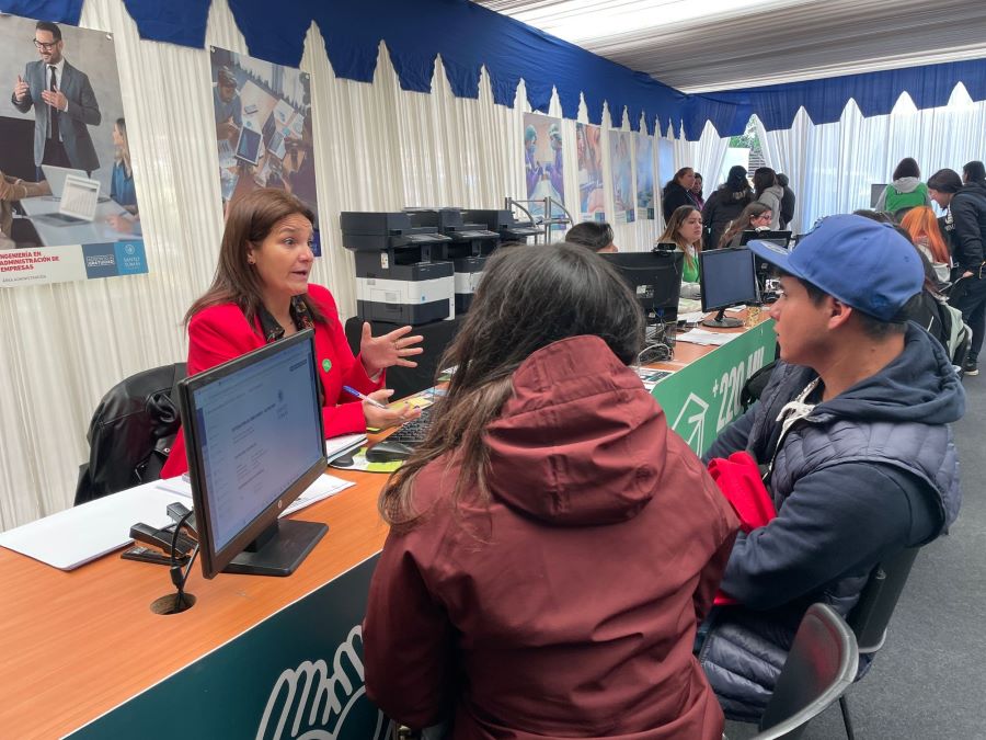 Santo Tomás inició proceso de matrícula para año académico 2025