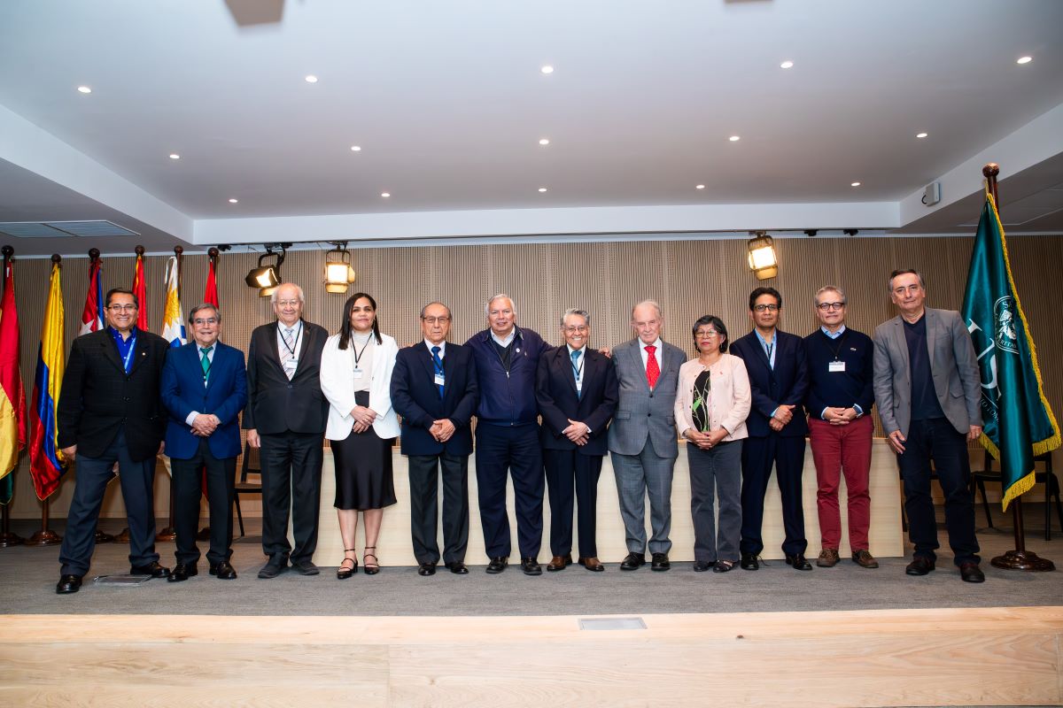 Salud centrada en la persona: Congreso Internacional en la UST convoca a más de 3 mil participantes