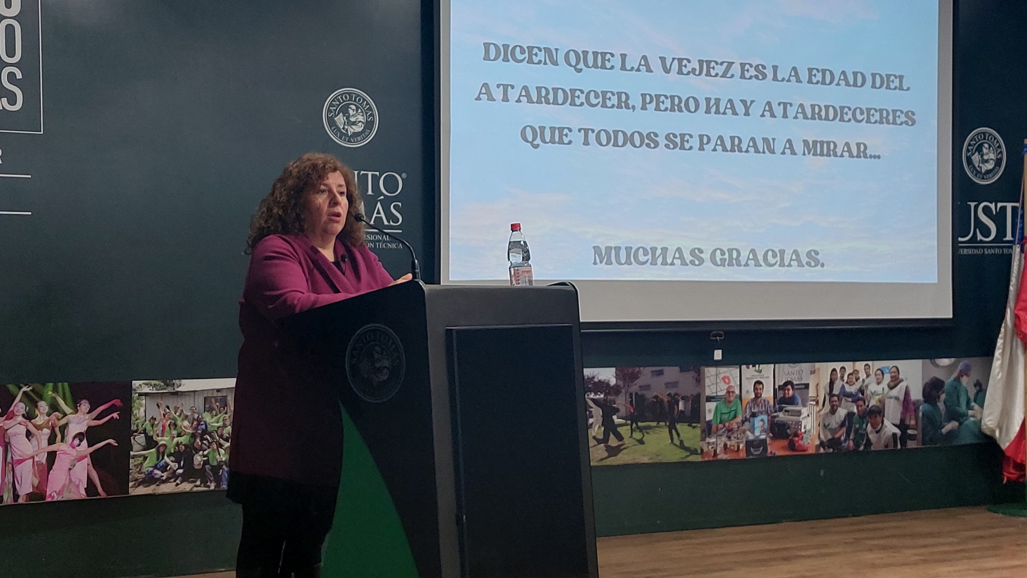 Charla abordó el trabajo con personas mayores desde la Psicopedagogía