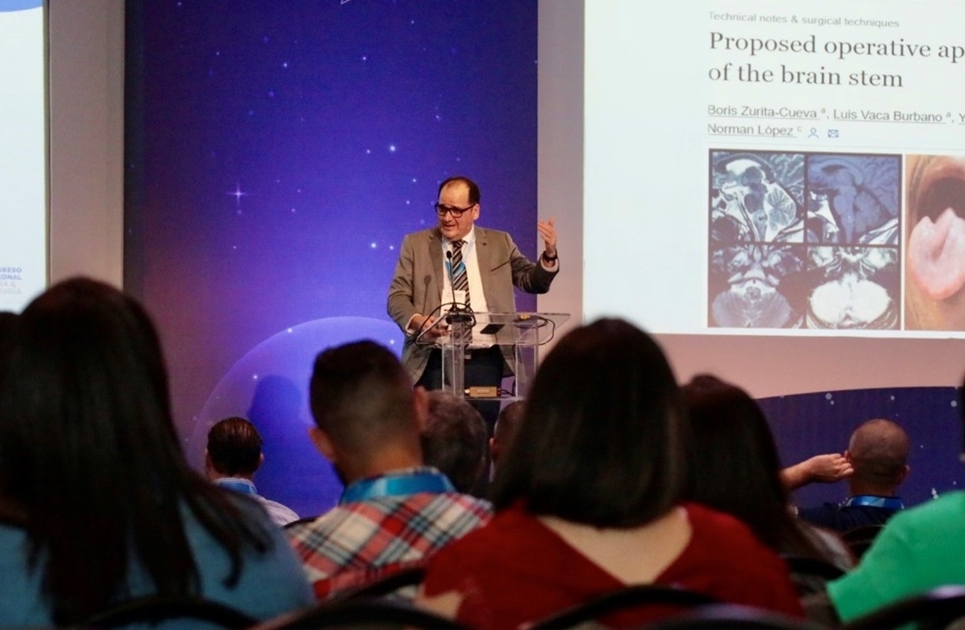 Académico de la UST Temuco impulsa la investigación en neurociencia en importante congreso en República Dominicana