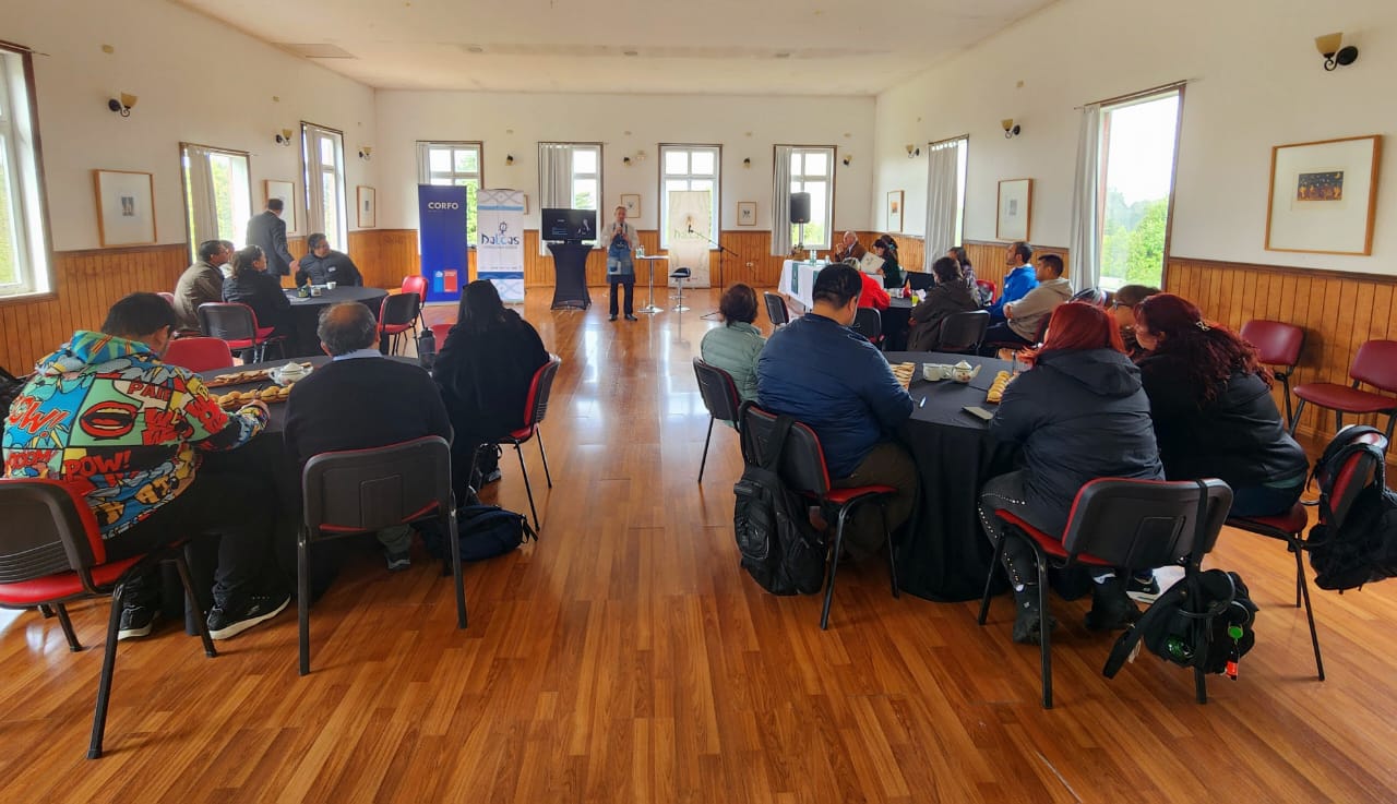 Exitoso seminario impulsa el emprendimiento gastronómico con identidad local en la Patagonia Costa