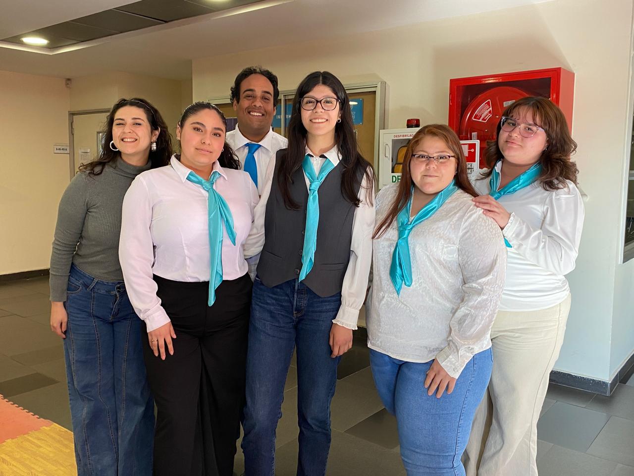Estudiantes de la Sede Santiago Centro participan en 12°Torneo de Debates Santo Tomás