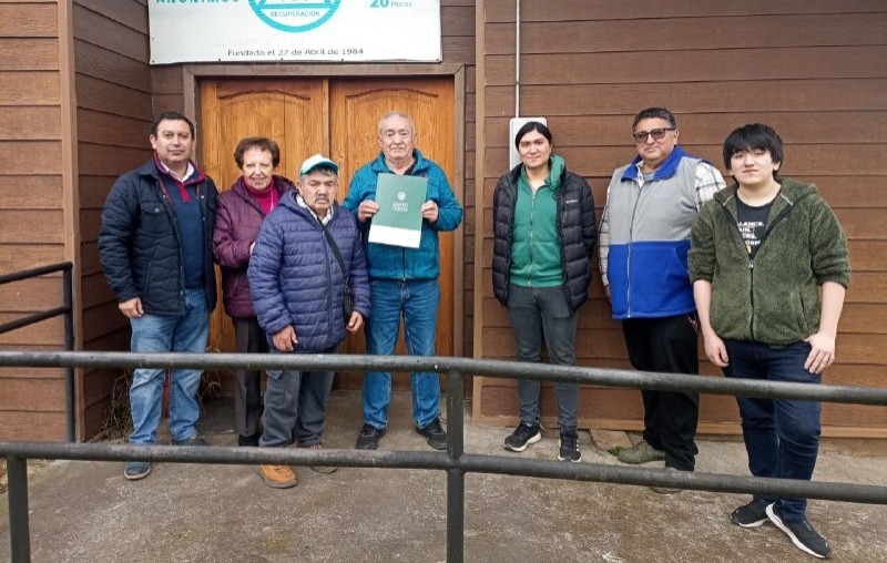 Estudiantes de Ingeniería Informática del IP Santo Tomás Temuco diseñan sitio web para agrupación de ayuda social de Padre Las Casas
