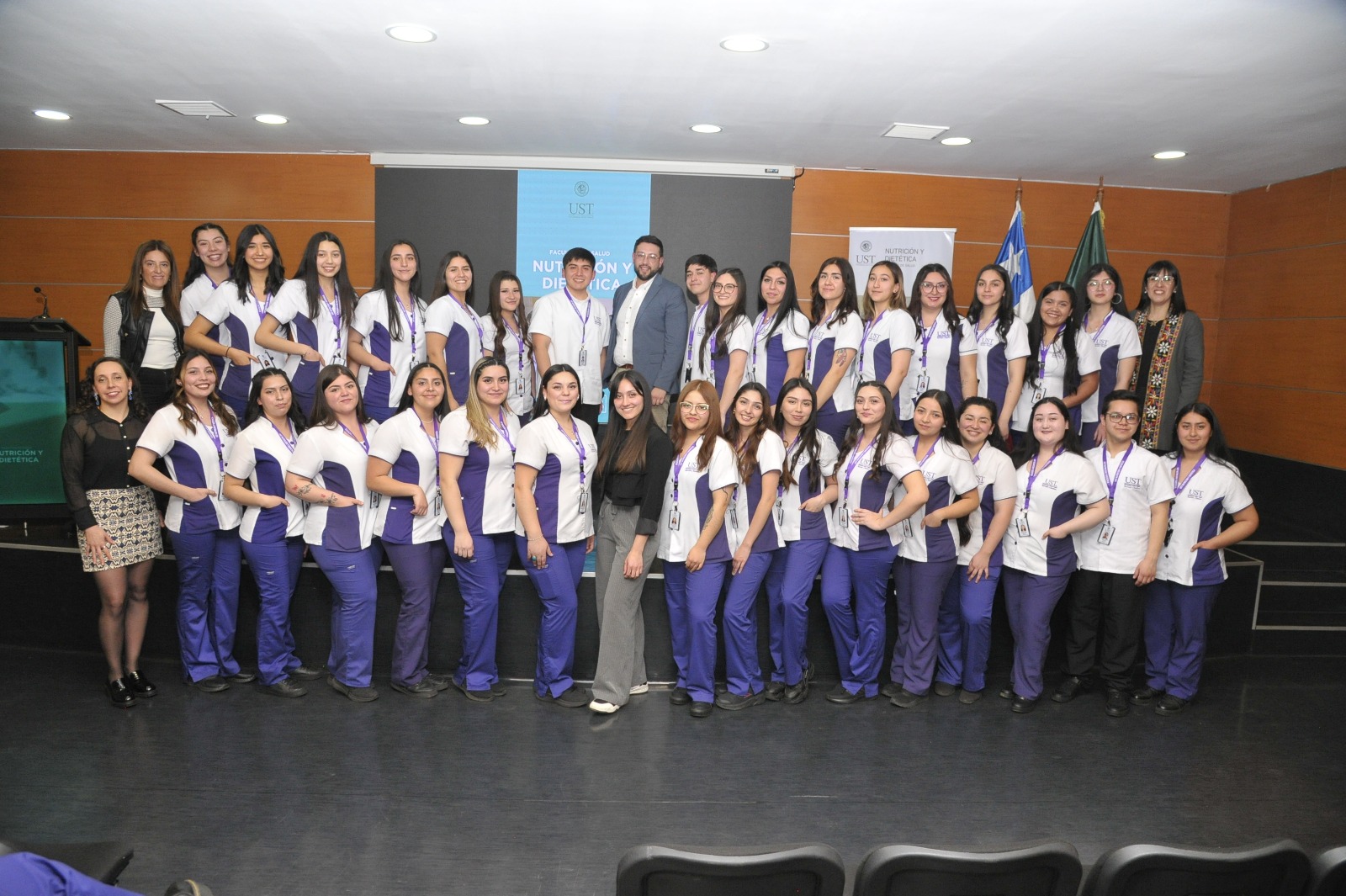 Ceremonia de Aprendizaje y Servicio: Estudiantes de Nutrición y Dietética listos para impactar en la Comunidad