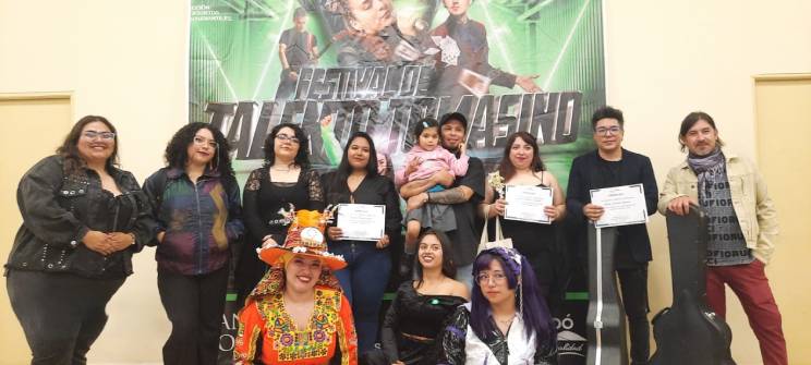Estudiantes de Santo Tomás demostraron su talento en competencia artística