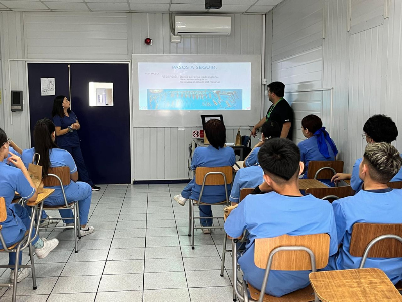 Estudiantes de 4to medio vivieron Alternancia en Santo Tomás Puente Alto