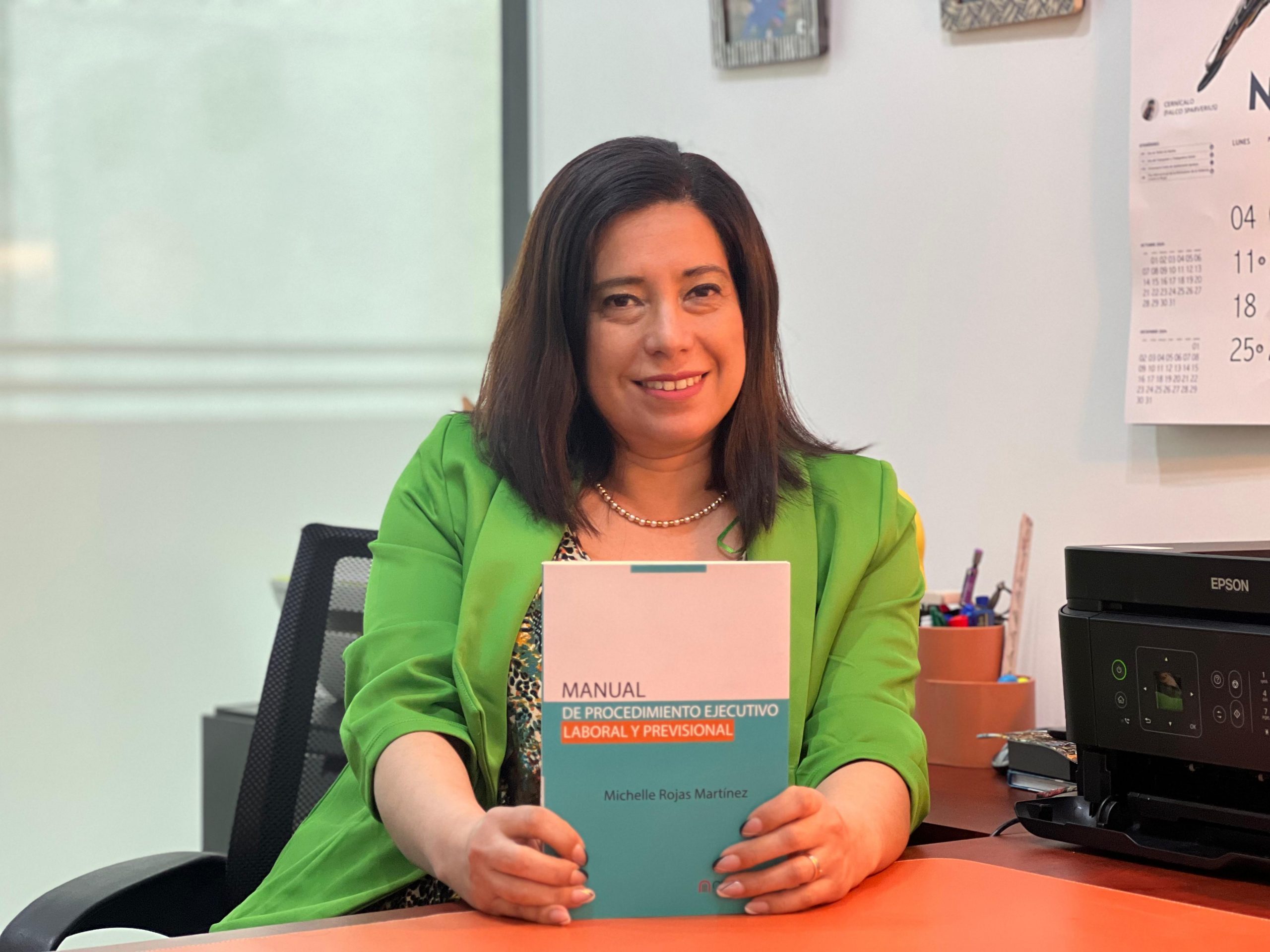 Docente de Derecho de UST Temuco realiza lanzamiento del libro "Manual de Procedimiento Ejecutivo Laboral y Previsional"